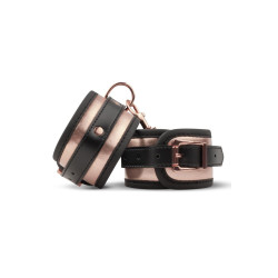 9 accessoires BDSM Rosy Gold bougie massage parfumée collier laisse doux